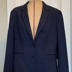 NWT Express Notch Collar Two-Button Blazer